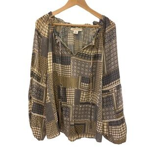 Skye’s the Limit size L boho top